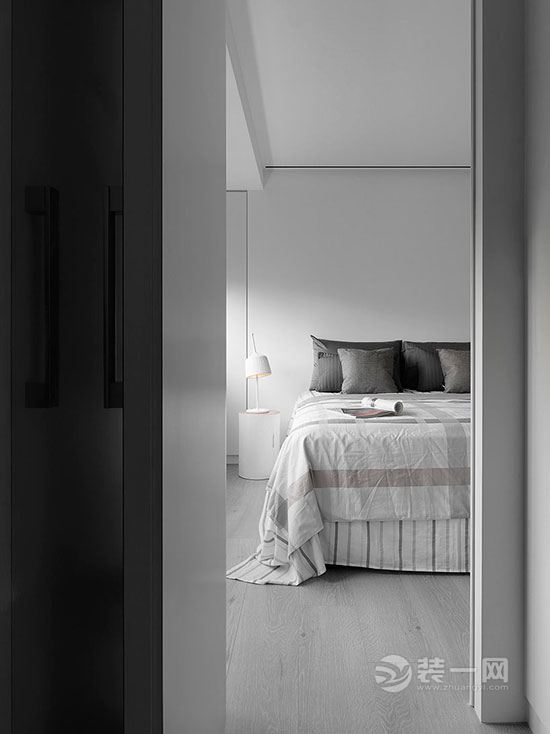 现代简约大户型三居室装修设计效果图