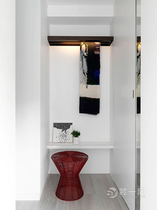 现代简约大户型三居室装修设计效果图